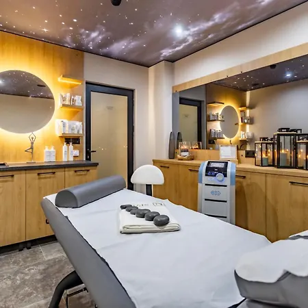 Отель Natura Seasons Boutique 4*
