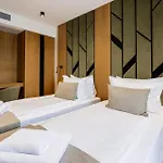 Хотел Natura Seasons Boutique 4*