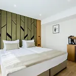 Natura Seasons Boutique Бургас