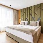 Хотел Natura Seasons Boutique Бургас
