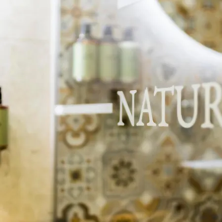Natura Seasons Boutique 호텔 4*