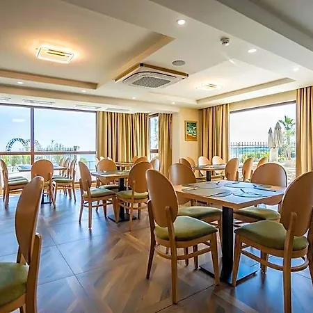 Natura Seasons Boutique 4* Бургас
