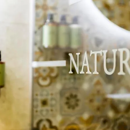 Natura Seasons Boutique Хотел